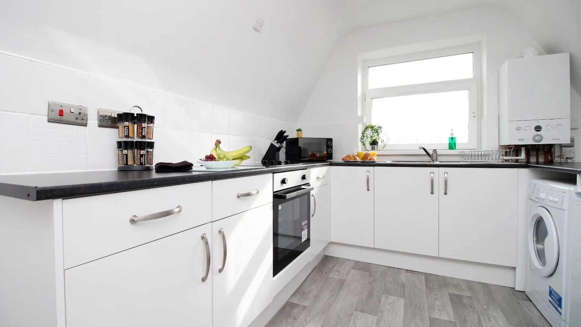 Perfect City Centre Apartment Free Permit Parking Cardiff