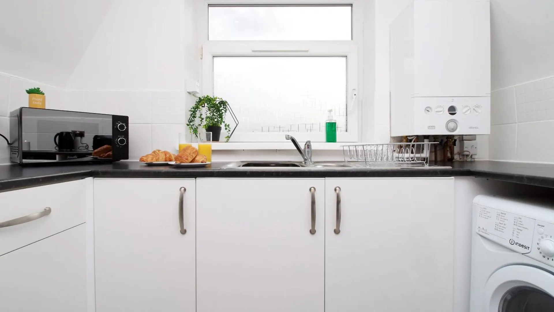Perfect City Centre Apartment Free Permit Parking Κάρντιφ